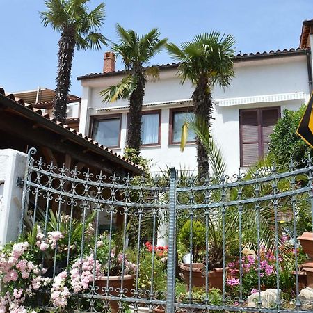 Hous Mira Διαμέρισμα Πόρετς Εξωτερικό φωτογραφία